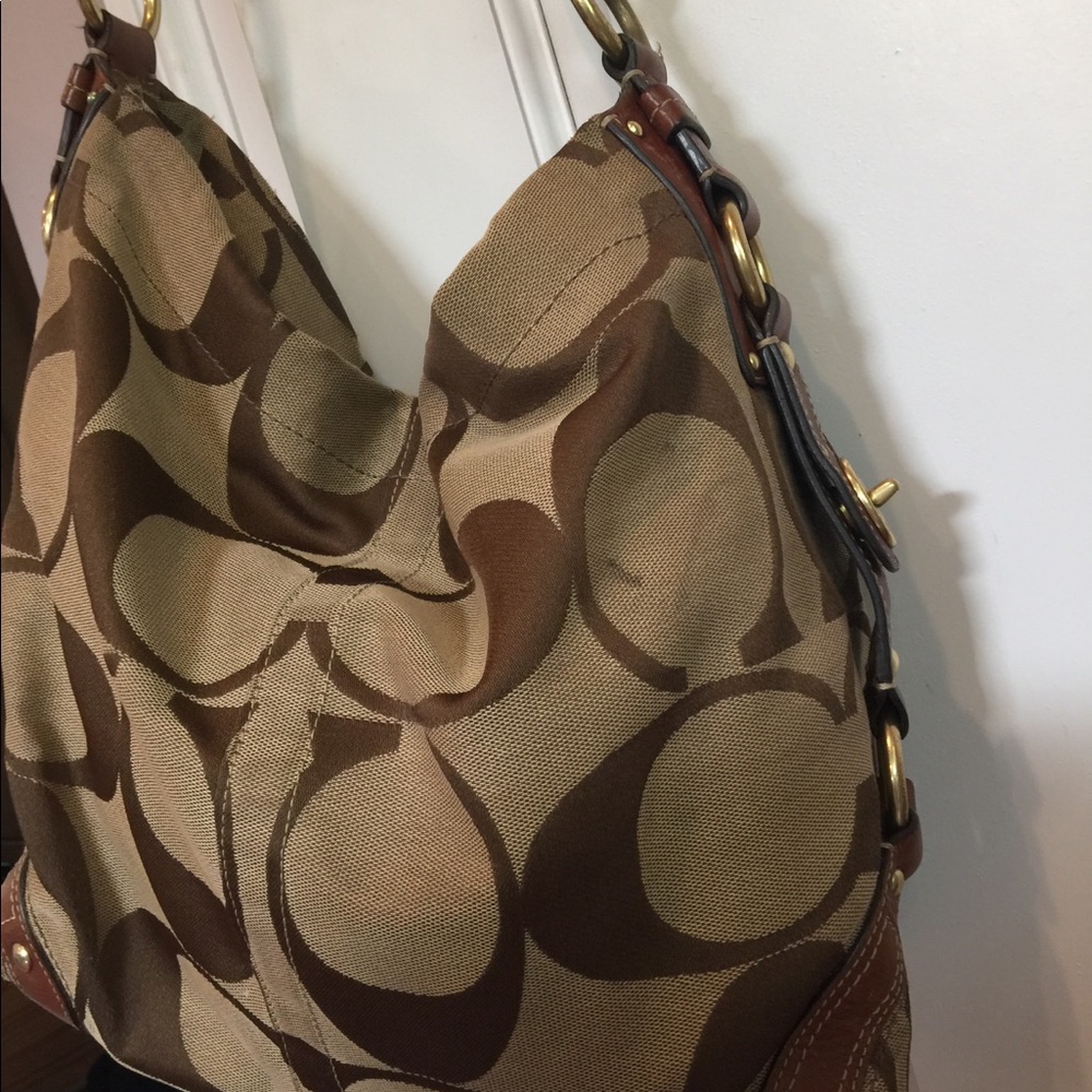 Coach Large Hobo Bag - Picture 7 of 10